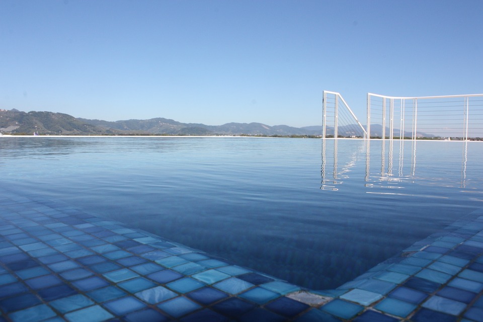 Factors Influencing A Frameless Glass Pool Fencing Price
