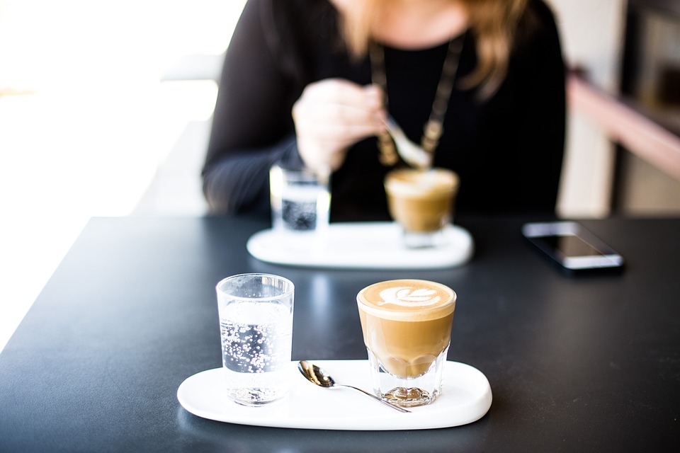 Top Reasons To Buy Glass Coffee Cups Online