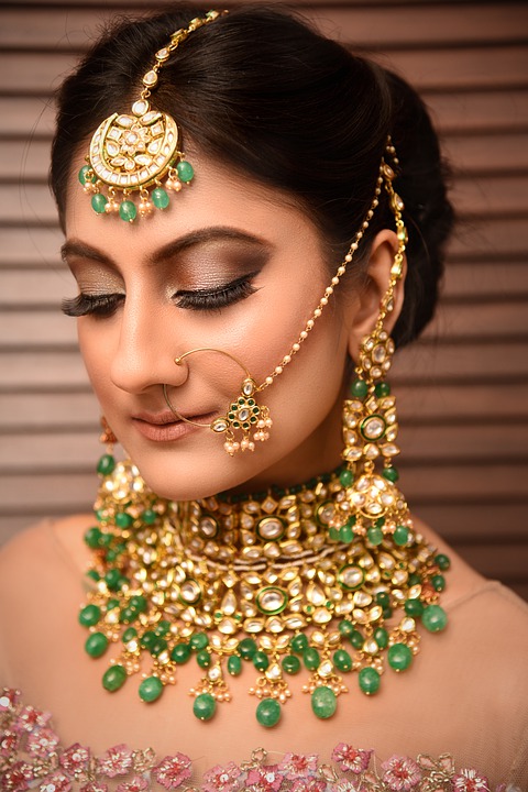 Top 4 Must-Have Bespoke Punjabi Jewelry For Women