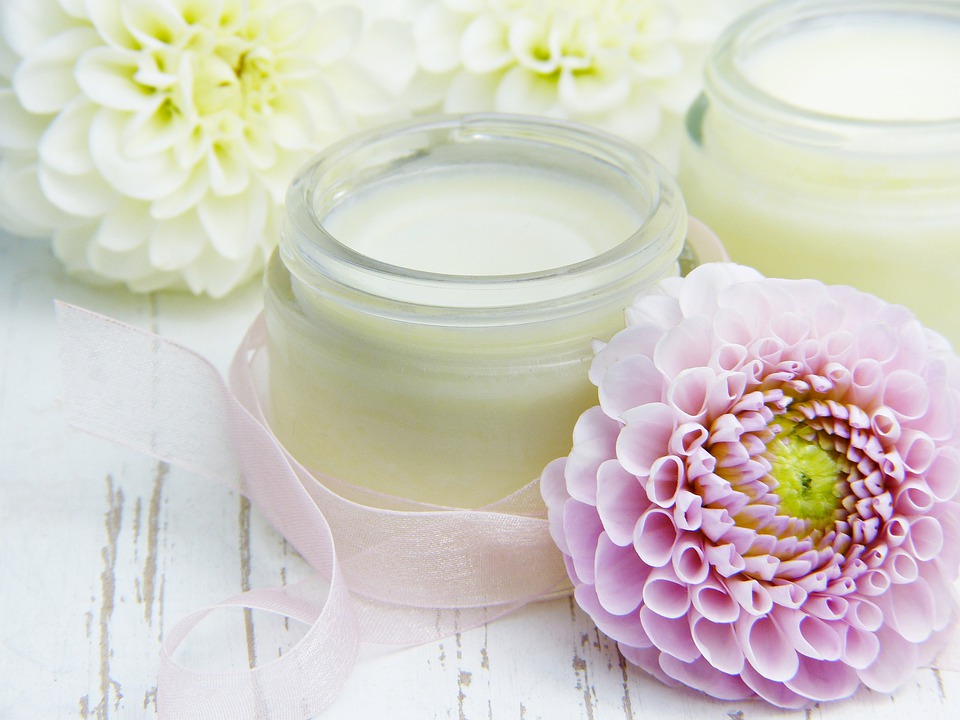 How To Choose Safe And Natural Face Products