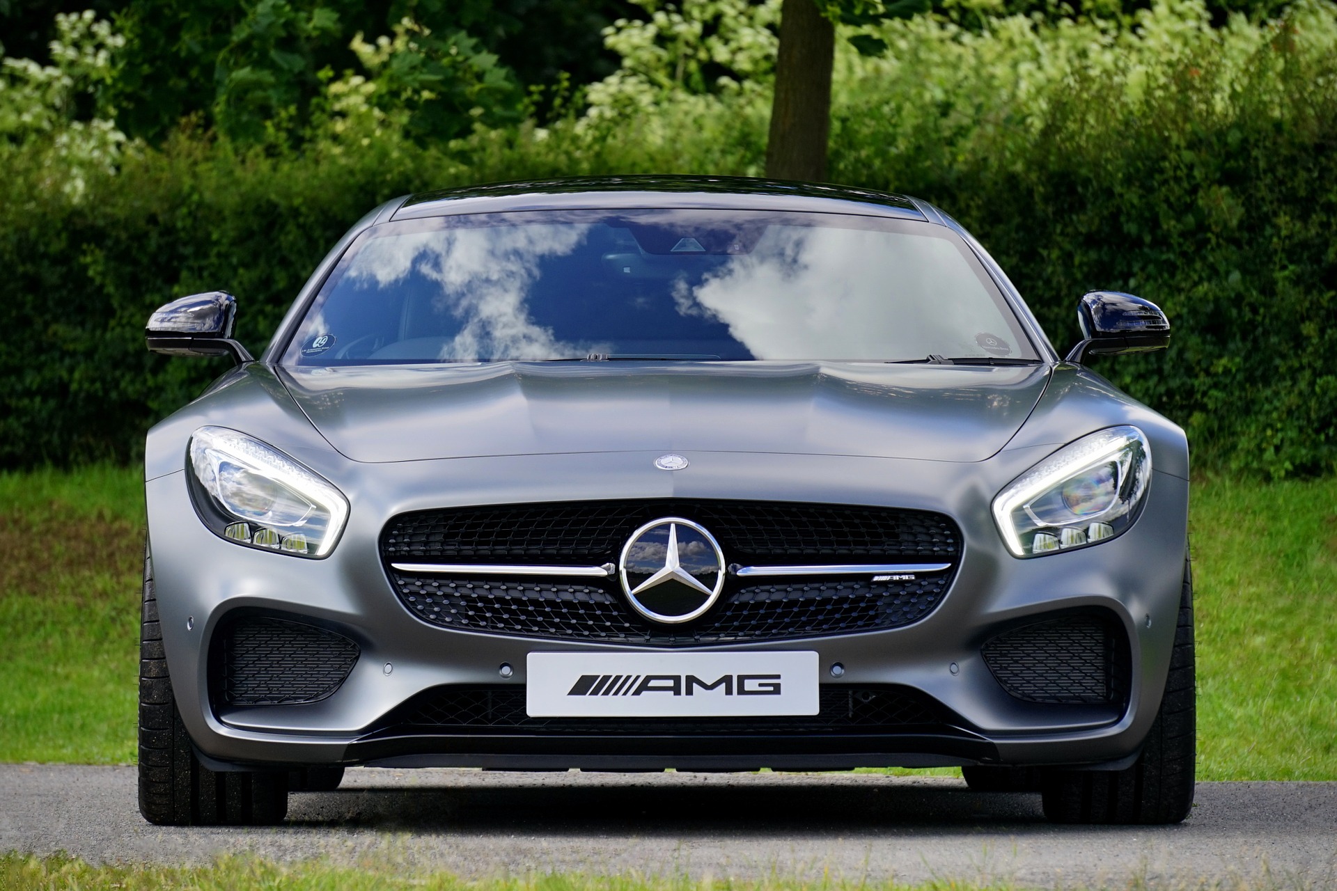 mercedes-benz-1470115_1920