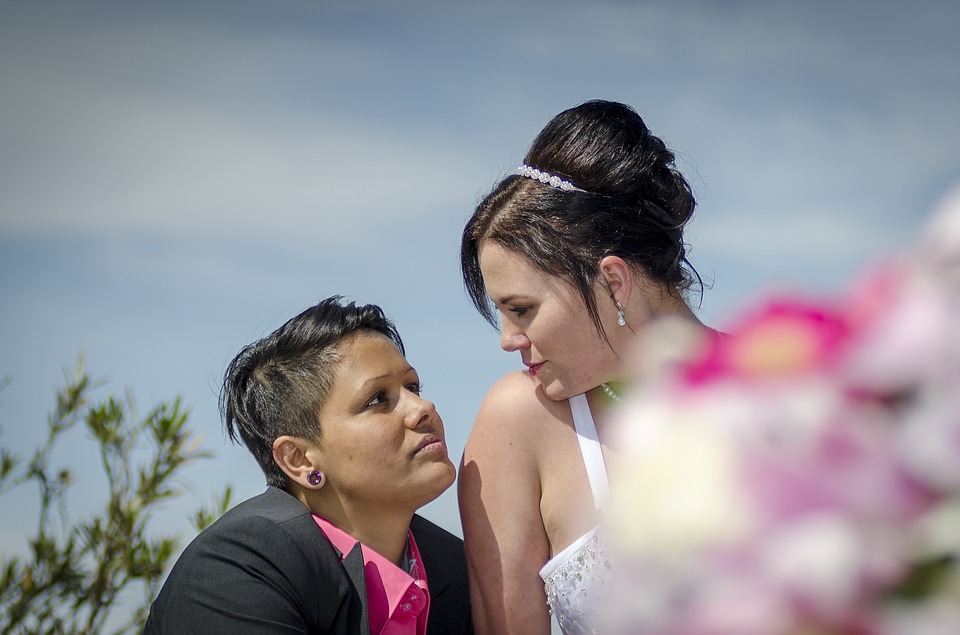 How To Choose The Best Same-sex Wedding Photographer