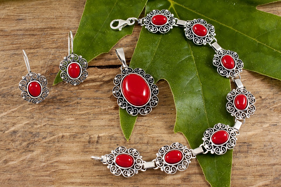 Wearing Red Coral Gemstone – Who Are The Right Candidates?