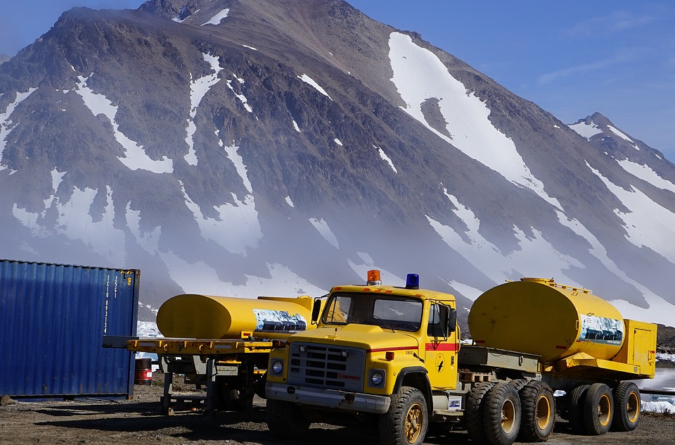 tanker-933007_960_720