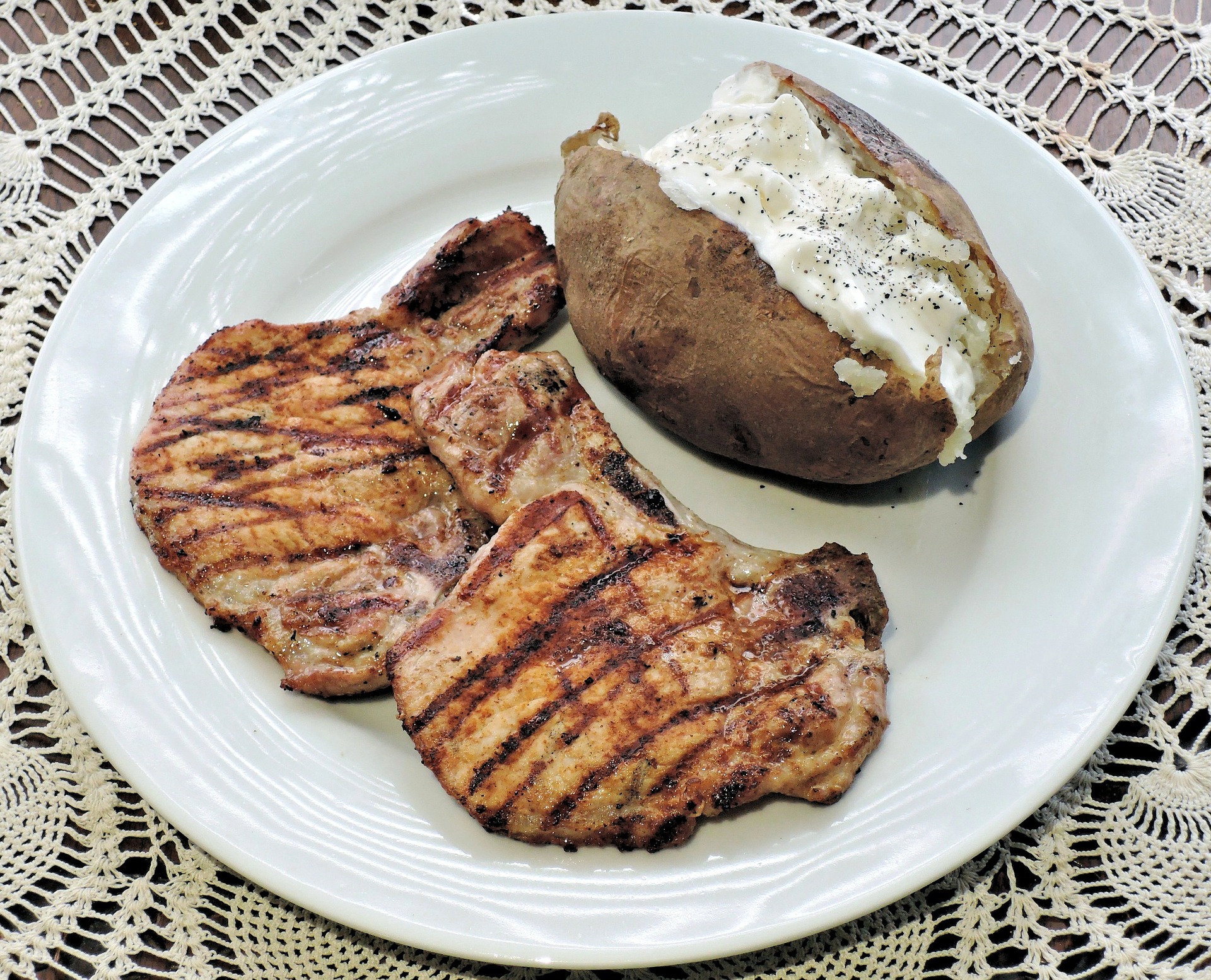 bbq-pork-chops-945766_1920