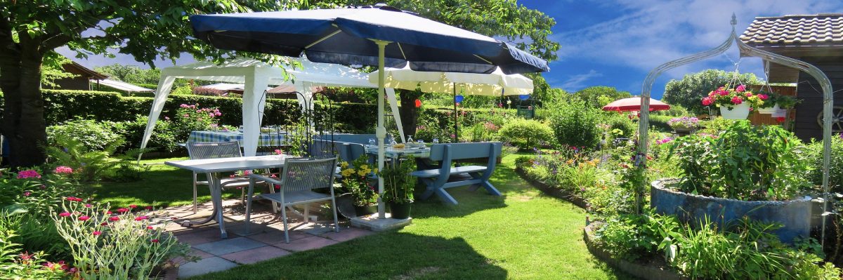 Things To Pay Attention To When Choosing High Quality Garden Furniture