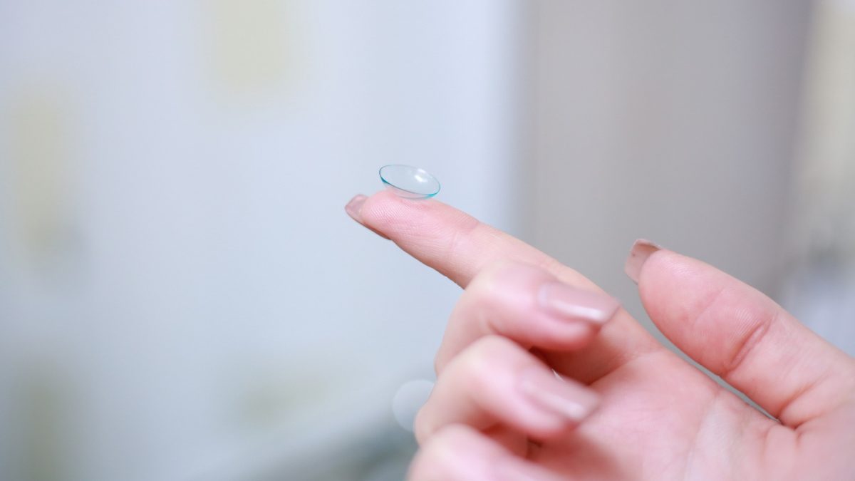 3 Tips On Using Colored Contact Lenses