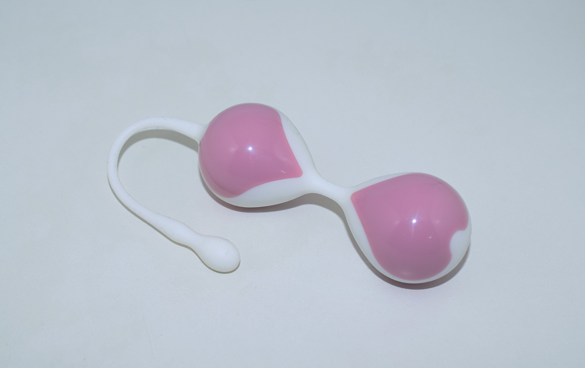 love-balls-3282906_1920