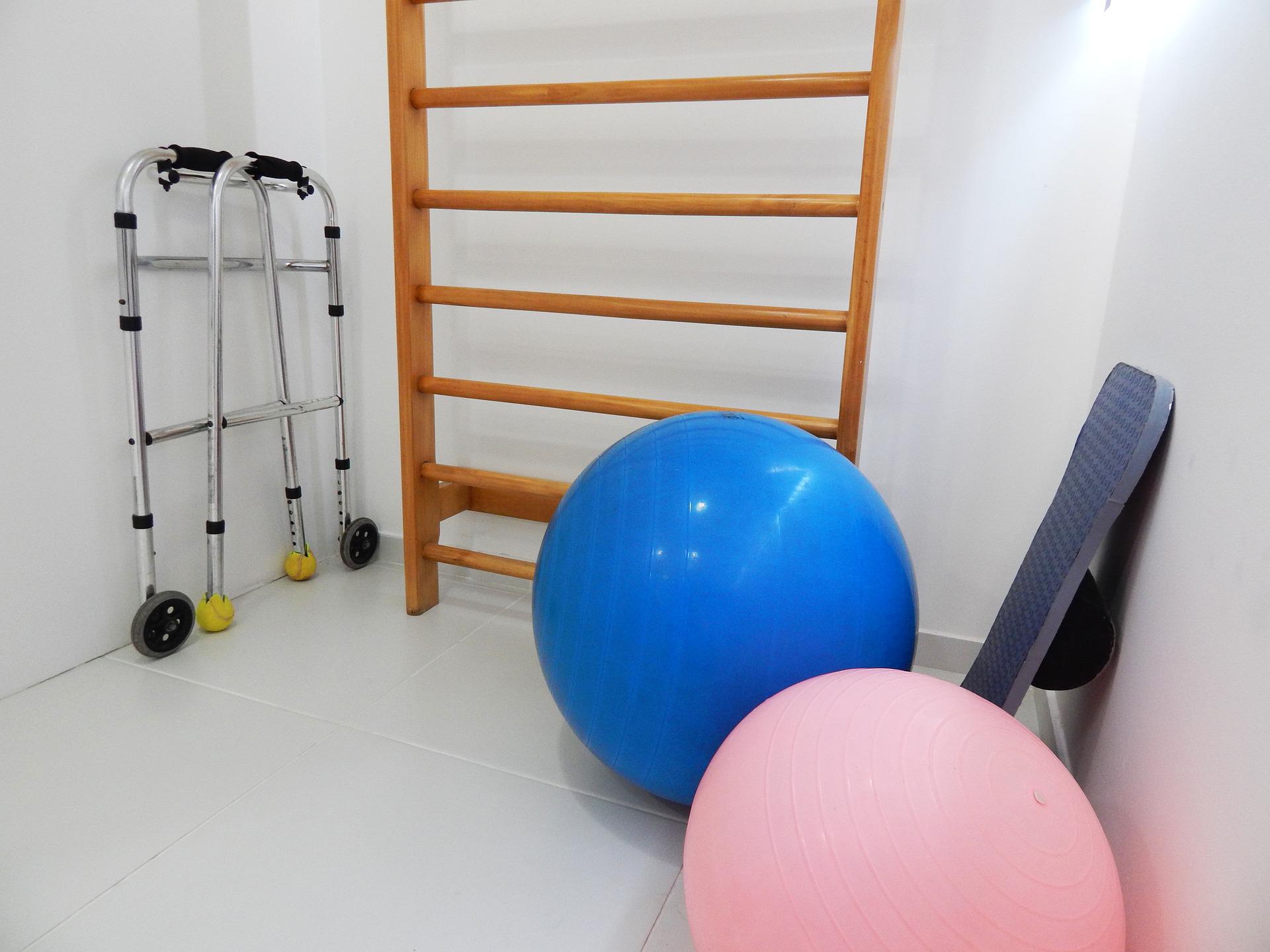 physiotherapy-1198344_1920