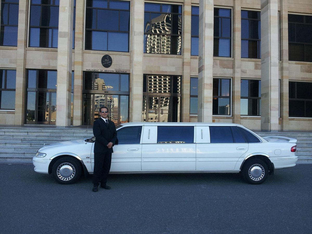 Benefits Of Airport Limo Service Houston