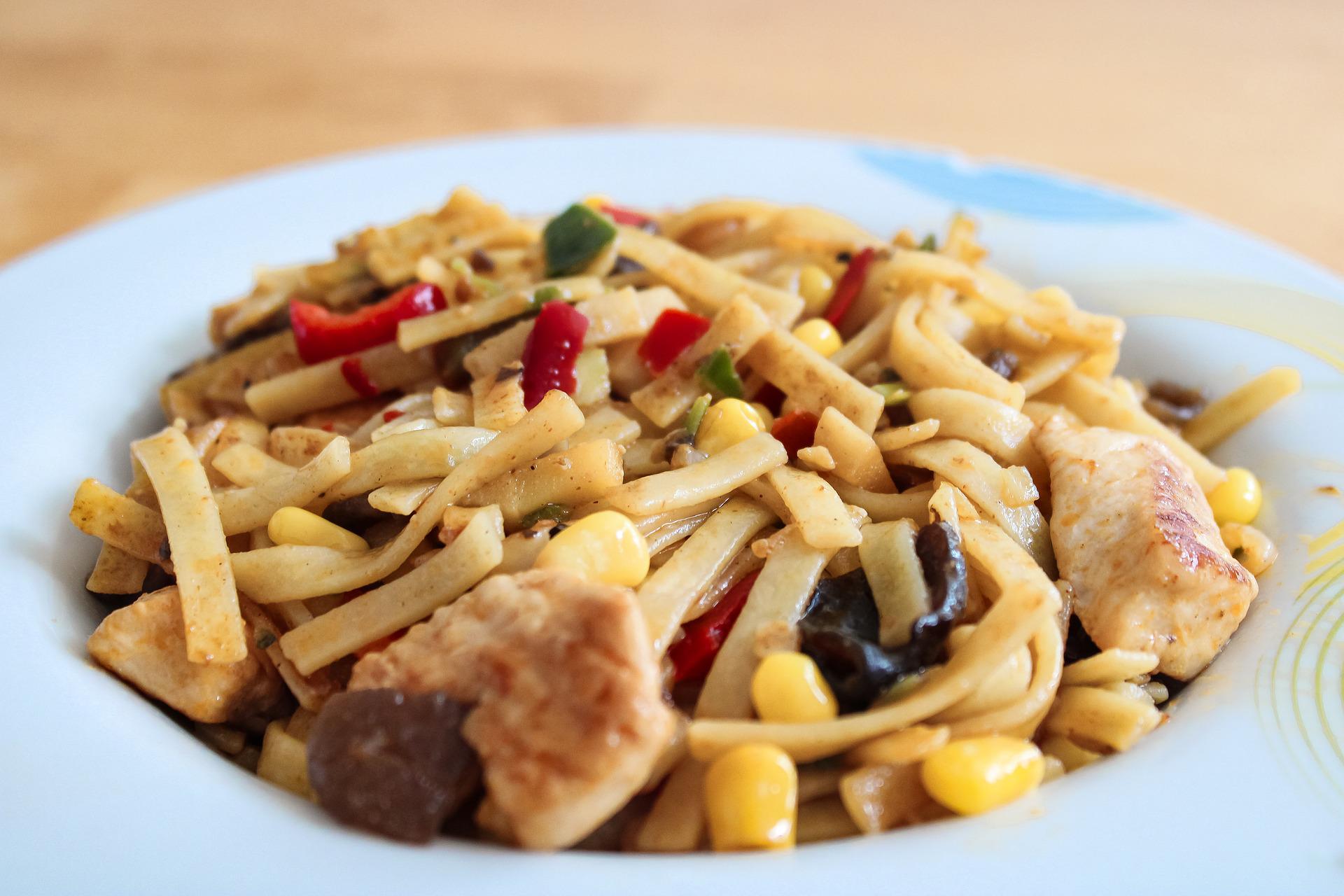 noodle-dish-4156661_1920