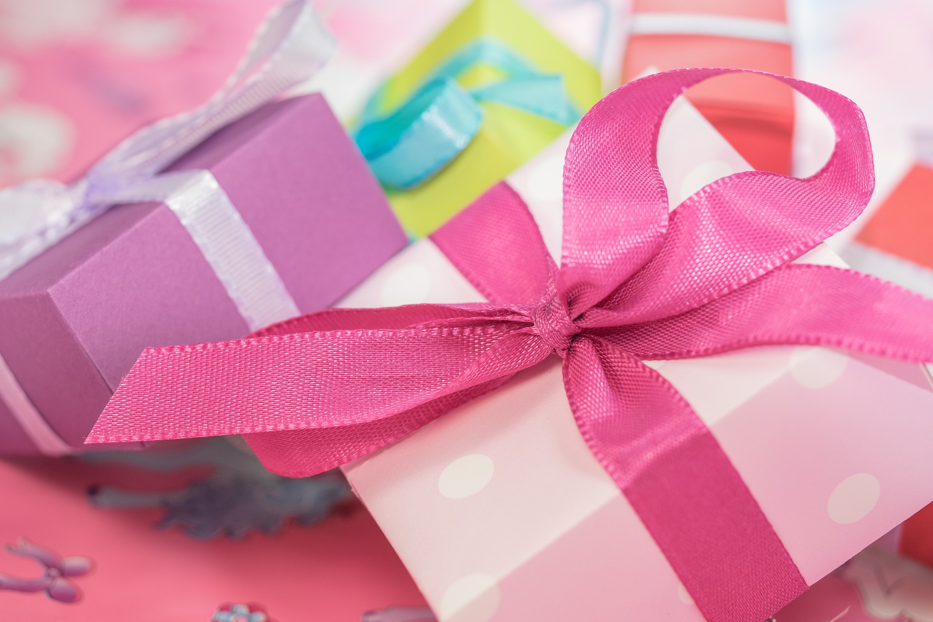 pink-553149_1920