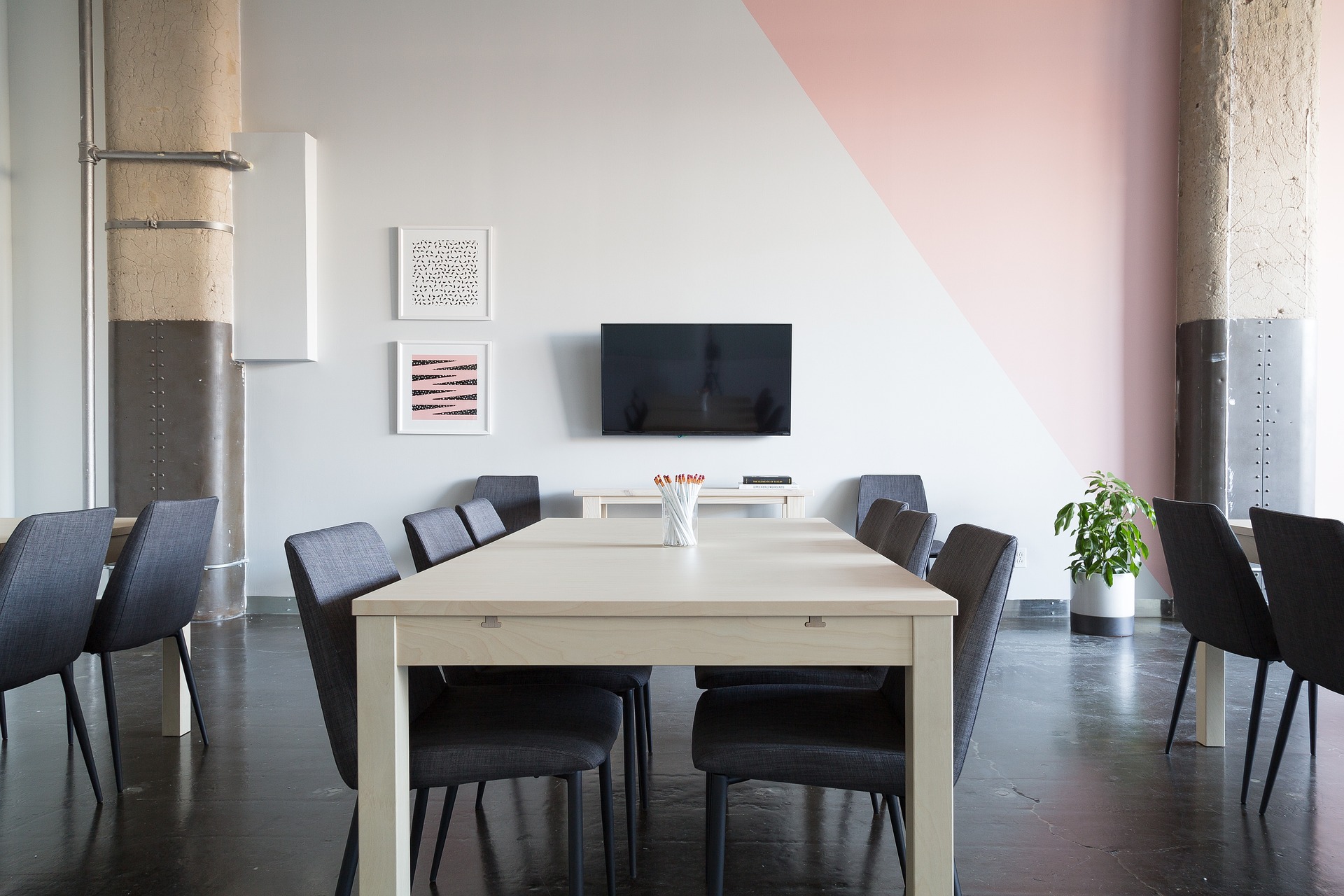 interior-2591368_1920