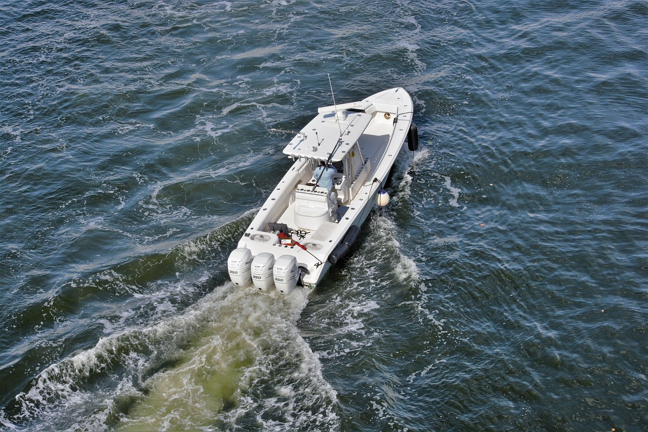 The All-New 15 Horsepower Outboard Motor: Efficient and Powerful