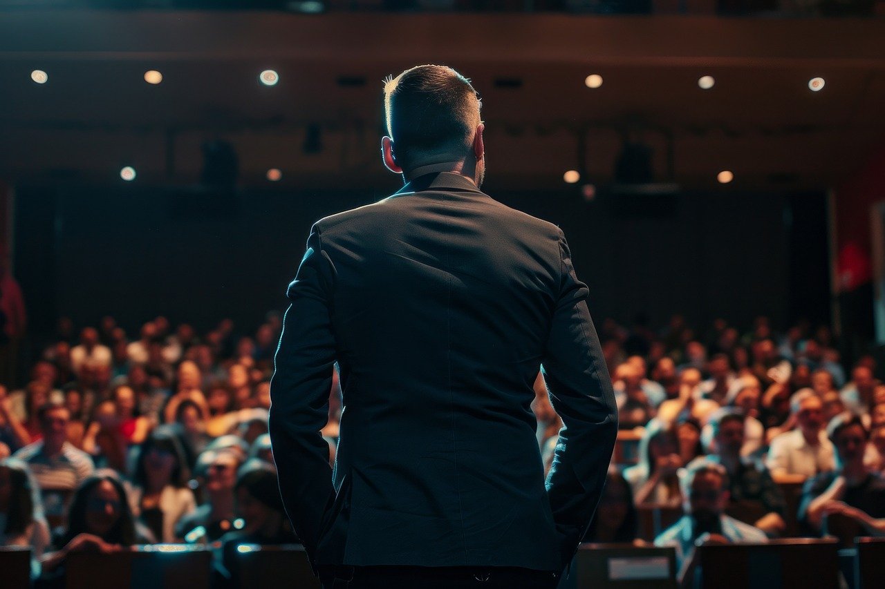 Find Your Perfect Public Speaker with a Talent Agency