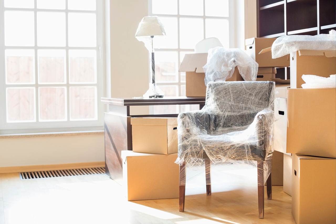 Getting Rid of Clutter: Tips for House Clearance in Romford