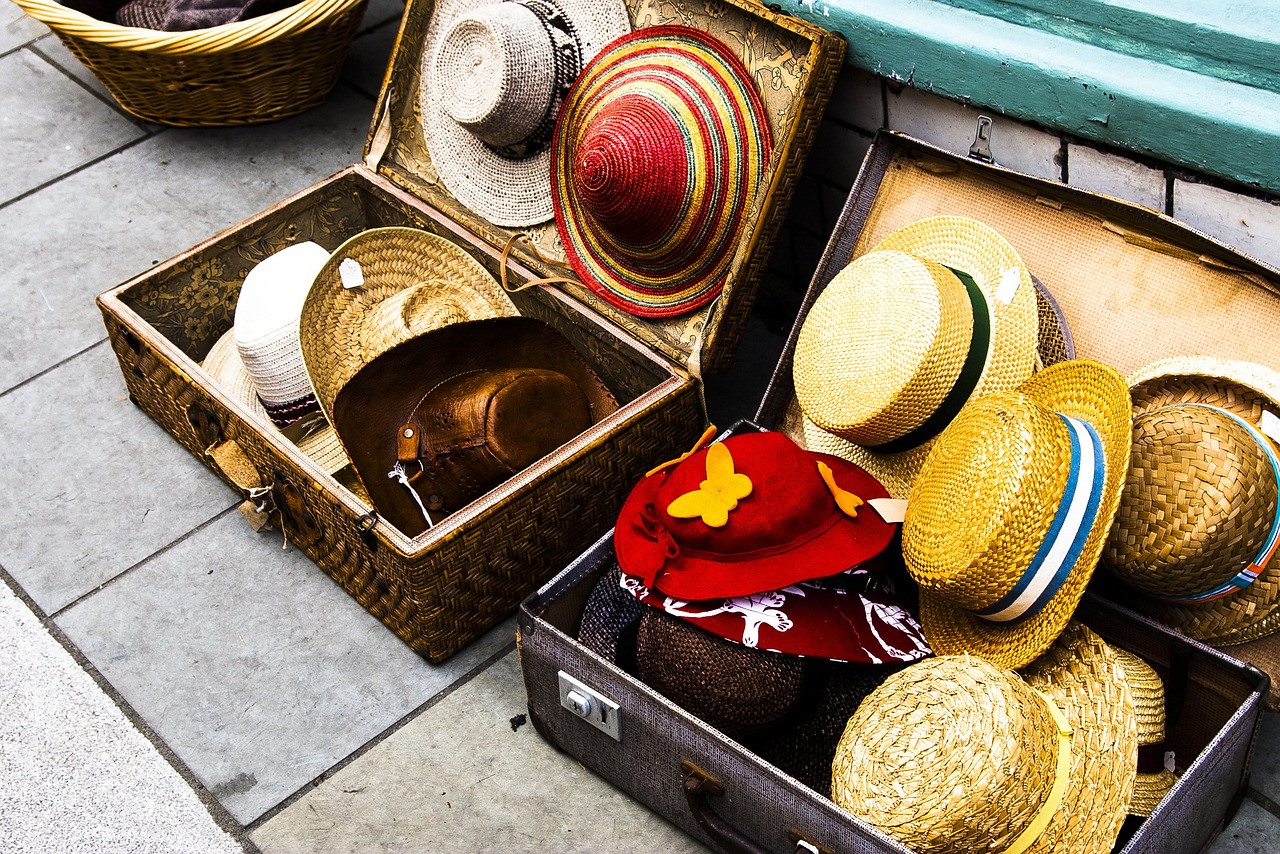 hats-419894_1280