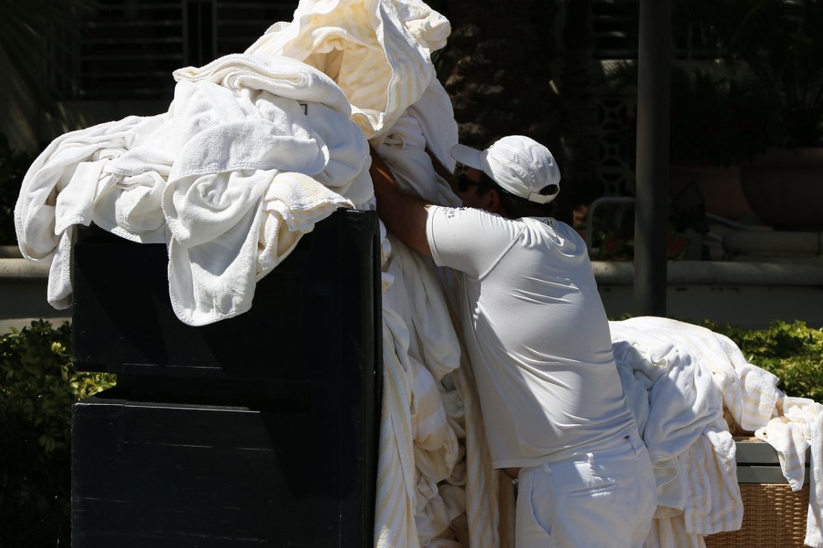 The Convenience of a Laundry Pick Up and Delivery Service