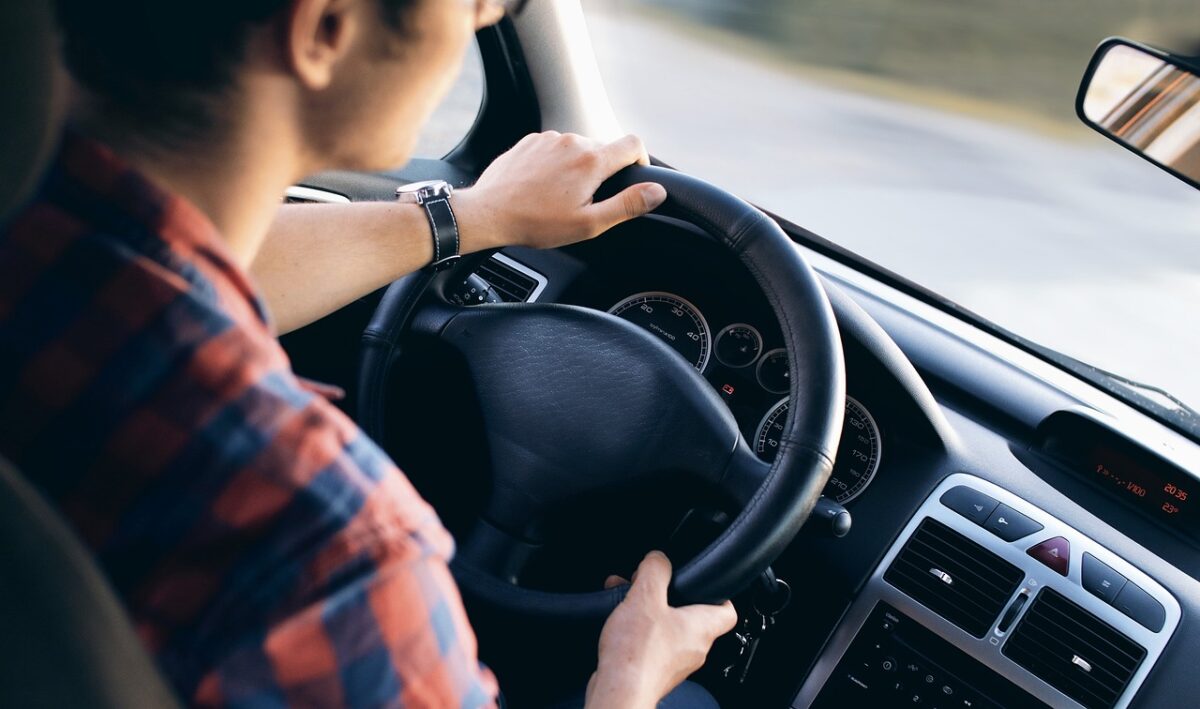 Learn to Drive in London with a Quick and Effective Course